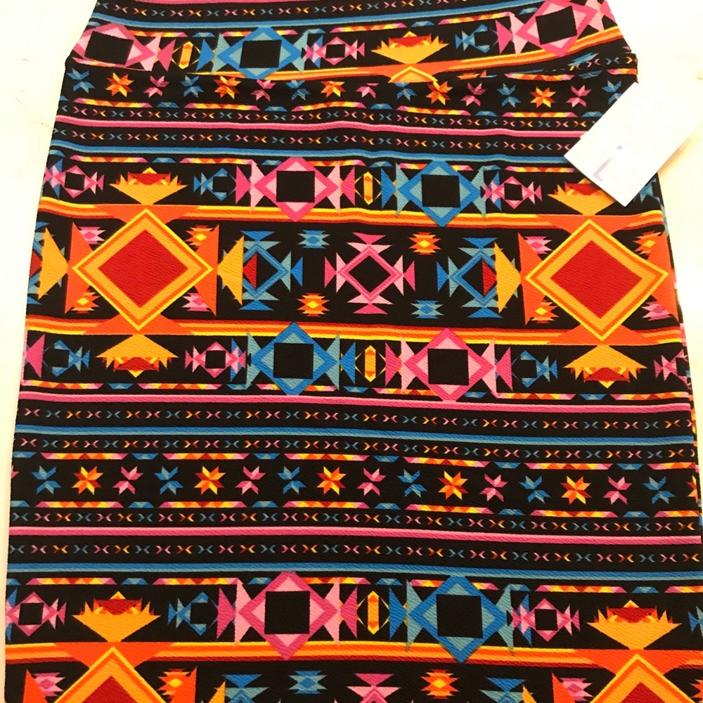 New with tags Lularoe Cassie Skirt
